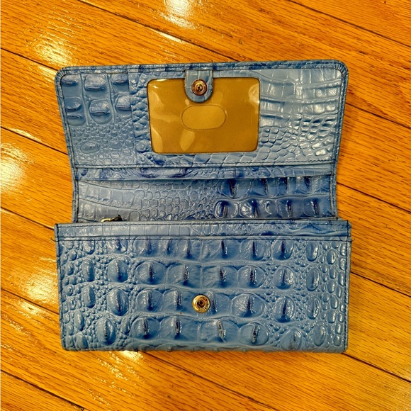 Brahmin wallet - Picture 2 of 3